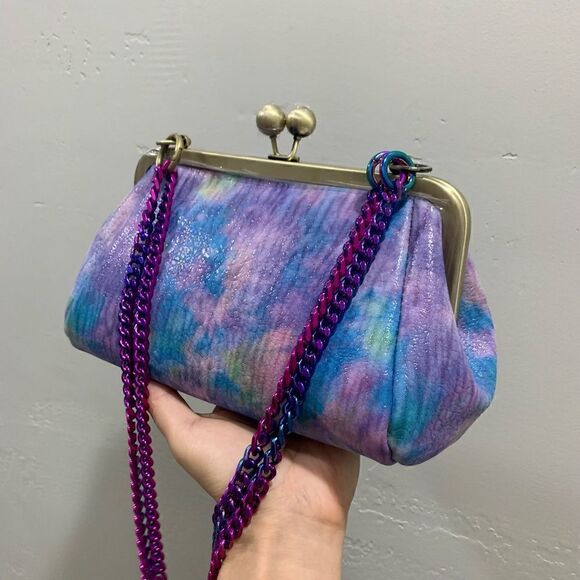 Handmade Genuine Leather Tie-dye Print Kisslock Wristlet/Crossbody & 2 Chains - Picture 8 of 16